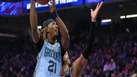 麦迪逊力挽狂澜，精湛技艺破解三人围堵为斯宾塞赢得分数