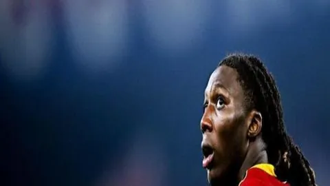 陈幸同战胜伊藤美诚，晋级乒乓球四强